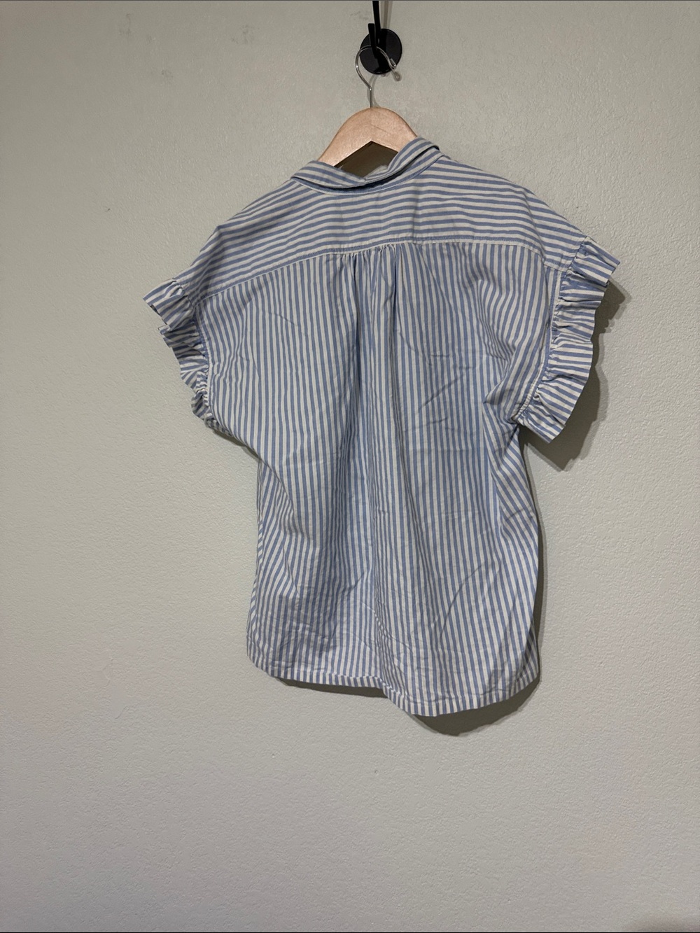 Trovata Bird of Paradis Blue & White Pinstripe Marianne B Ruffle-Sleeve Shirt - Picture 6 of 6